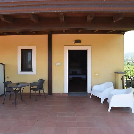 Feudogrande Bio Relais Bed & Breakfast Fiumefreddo di Sicilia
