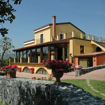 Bed & Breakfast Feudogrande Bio Relais Fiumefreddo di Sicilia